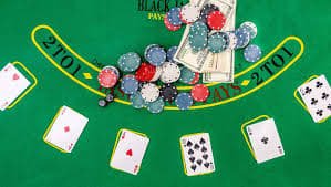 Live dealer table at qqvictory link showing Andar Bahar game with multilingual dealer interface